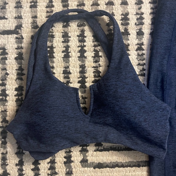 Ace sports bra (L) & Brazilian contour leggings (M) in sapphire blue - Picture 2 of 10